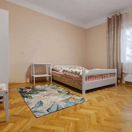 Apartament Astronomiczne Miejsce Przemysl Exterior photo