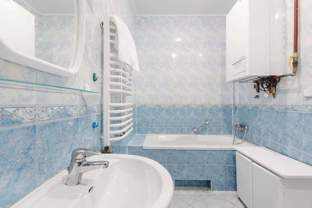 Apartament Astronomiczne Miejsce Przemysl Exterior photo