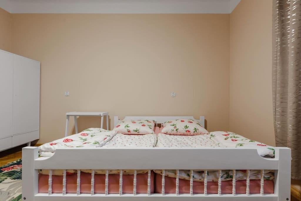 Apartament Astronomiczne Miejsce Przemysl Exterior photo