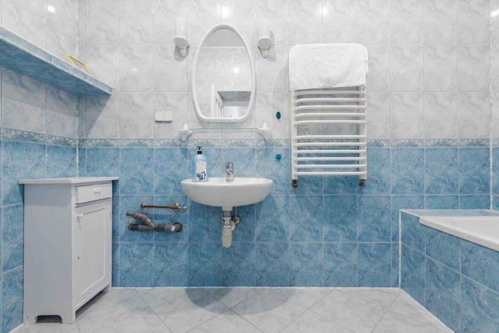 Apartament Astronomiczne Miejsce Przemysl Exterior photo